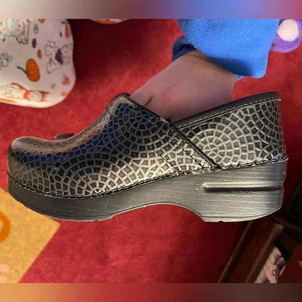 Dansko clogs*sold* - Picture 3 of 7